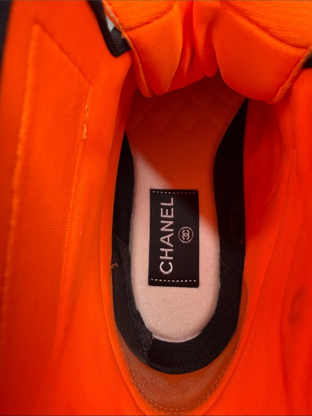 Chanel Interlocking CC / Logo High-Top Sneaker